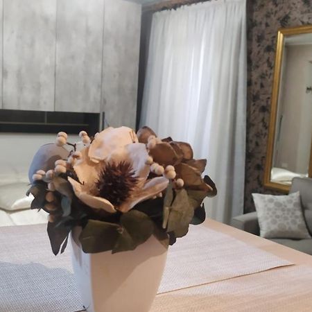 Appartamento Le Rondini Nel Centro Di Intra Dış mekan fotoğraf