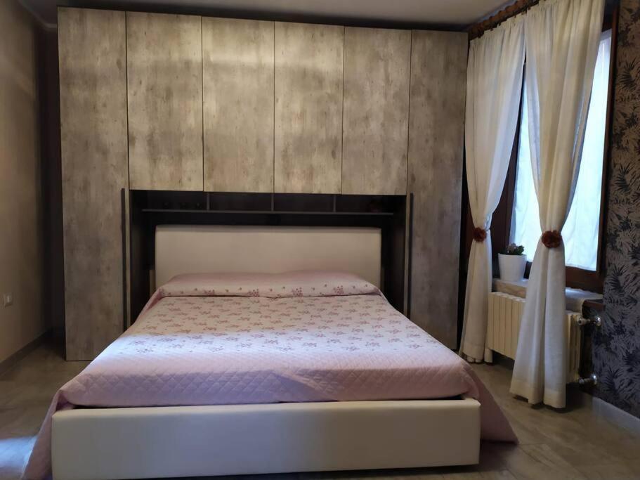 Appartamento Le Rondini Nel Centro Di Intra Dış mekan fotoğraf