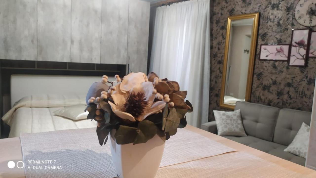 Appartamento Le Rondini Nel Centro Di Intra Dış mekan fotoğraf